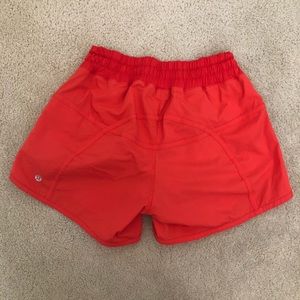 Lululemon tracker short 4”